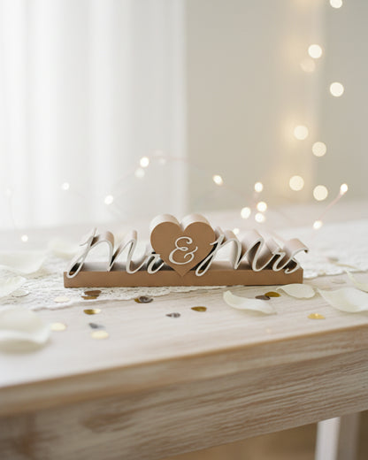 Mr & Mrs Deko Schild – 3D-gedruckte Hochzeitsdeko – Tischdeko Hochzeit – Geschenkidee Brautpaar – moderne PLA Schriftdeko